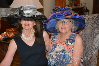 ../www/Images/Rally_kerrville_schreiner_may2018/hats_can_be_big.jpeg